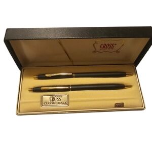 Black and Gold Pen Set